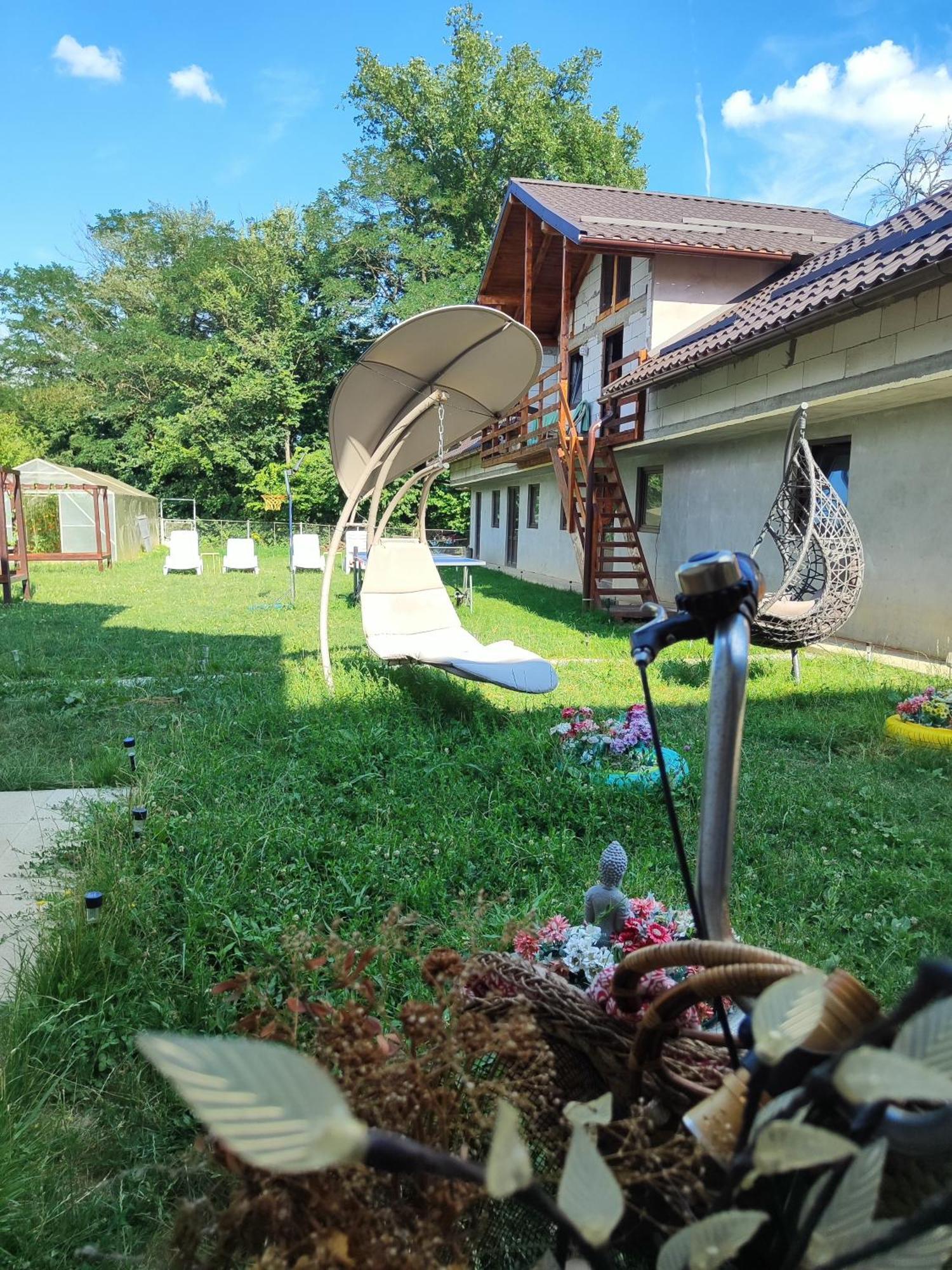Happy Home Călimăneşti Exterior foto